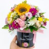 Alegria em Flores: Box Personalizado "Sejam Felizes"